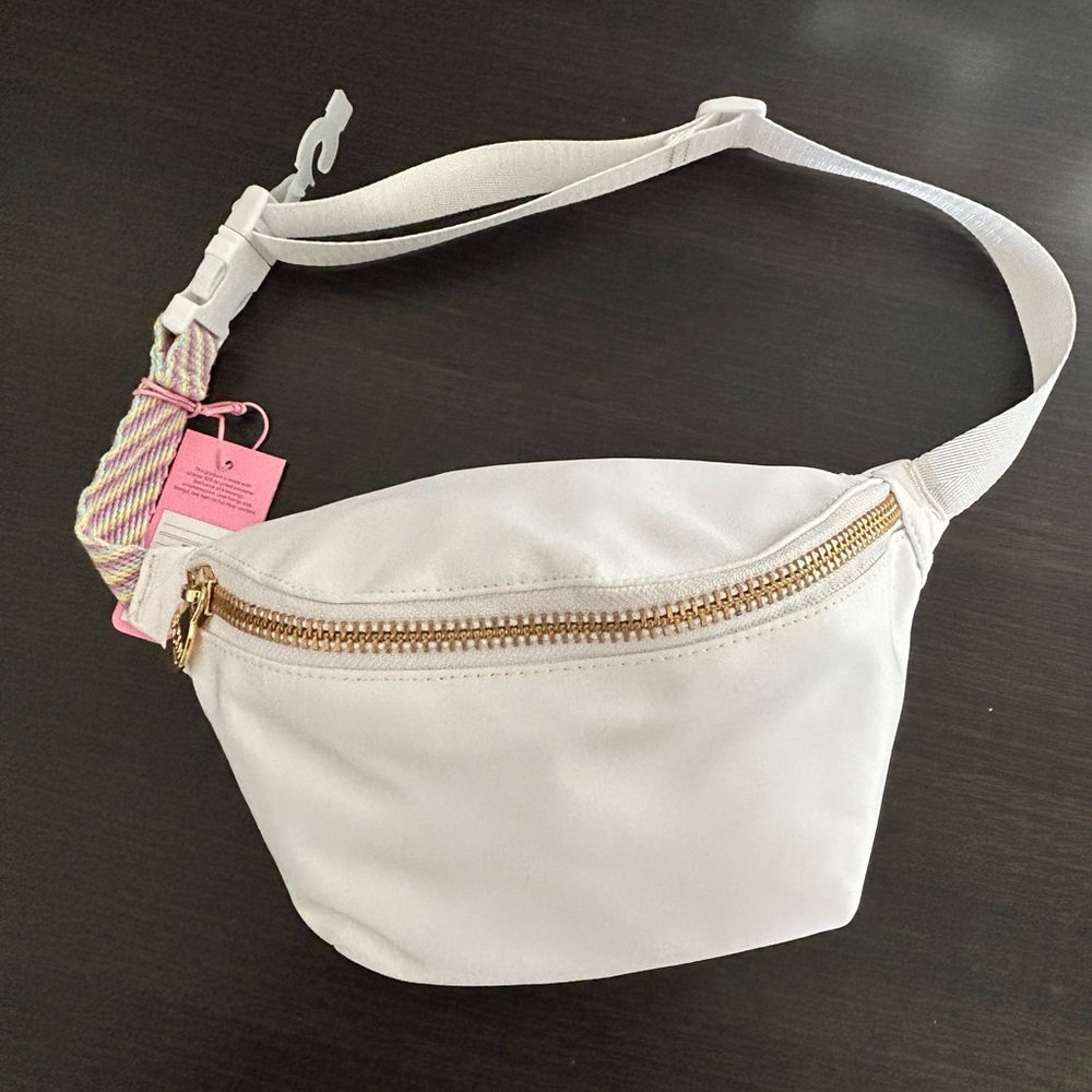 NEW STONEY CLOVER LANE White Fanny Pack Bag
